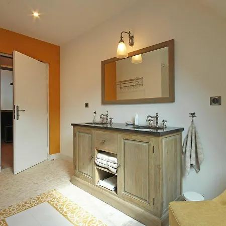Spacieuse Longère Avec Animaux Admis, Jardin Clos Et Confort Moderne - Fr-1-497-77 *